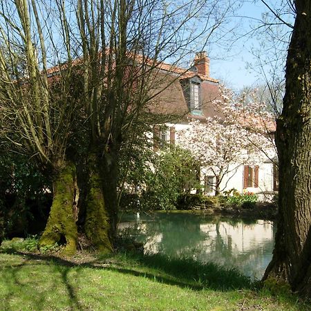 Logis Hotel Le Chantoiseau Chaumont-sur-Aire Exteriér fotografie