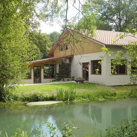 Logis Hotel Le Chantoiseau Chaumont-sur-Aire Exteriér fotografie